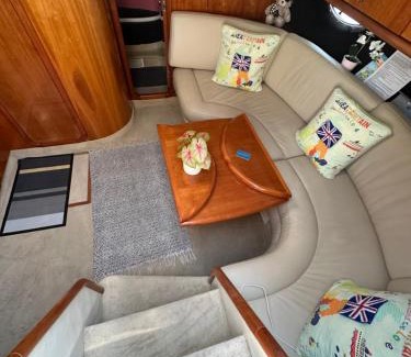 Torquay City Centre Boat Rental | Boat Accommodation Ltd