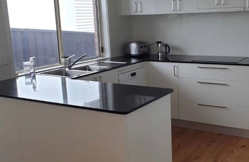 Dalmeny House | Bob & Rob's Beach Retreat
