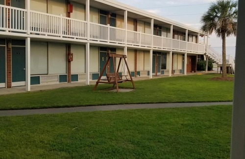 Atlantic Beach Condo | Bogue Shores Unit #256 Just a few steps to the beach :)