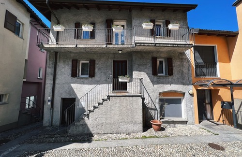 Vira House | ☼ Boho Lake House ☼ Private Beach ☼ Free Parking ☼ Home cinema Room ☼