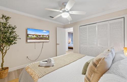 University Park House | Boho Style 5 BR 2,5 BT Heated Pool Fit 14