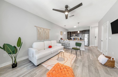 St. Peters Apartment | Bold 2241 I Breathtaking I 1Br Apartment