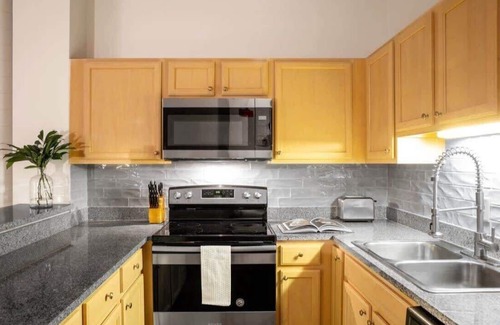 Mile Square Apartment | BOLD 2BR 2BA In The Block Apartment by CozySuites
