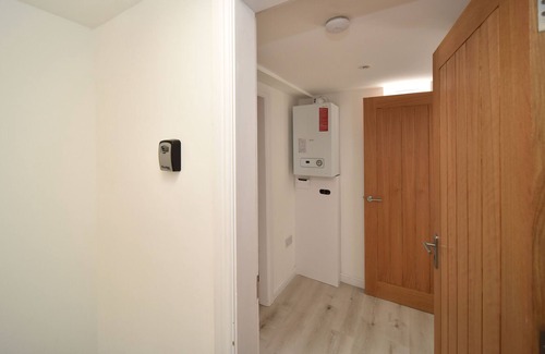 Macclesfield Apartment | Bollin Suite - Chester Road Apartments by Premier Serviced Accommodation