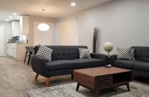Merced House | Book it and Love it! HGTV Looking Home