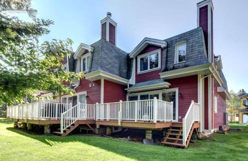 Mont-Tremblant House | Borealis by Rendez-Vous Mont-Tremblant