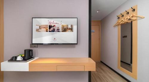 Yuexiu Hotel | Borrman Hotel Guangzhou Shisanhang Ximenkou Metro Station