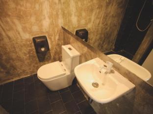 Khlong Kluea Hotel | Botanic Service Room at Impact Muangthongthani - SHA Certified