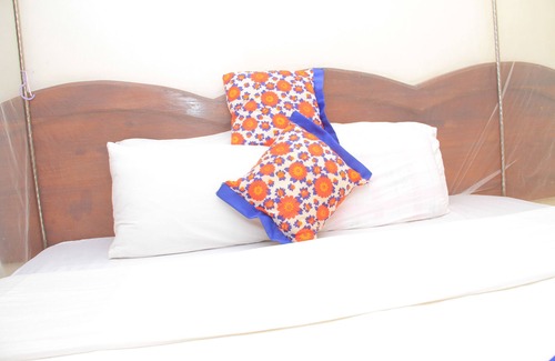 Fort Portal Hotel | Boulevard Excelsior Motel