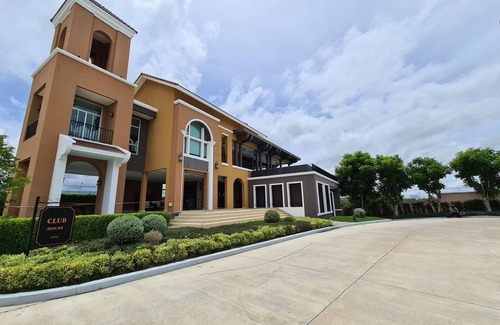 Cha-am Villa | Boulevard Tuscany - 3 Bedroom Pool Villa