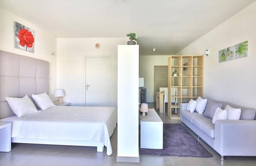 Rigaud Cabin | Boutic Studio Veaudreuil Rigaux Oka - Studio 121