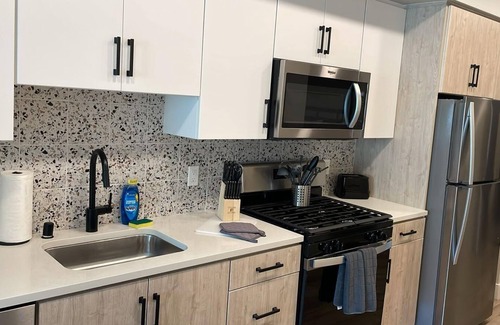 Midway District Apartment | Bowen: Comfortable 1-Bedroom Escape in San Diego with WiFi & AC