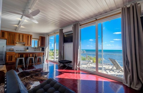 Boca Ciega House | Box House Boca Ciega - Unique Beachfront Container Home