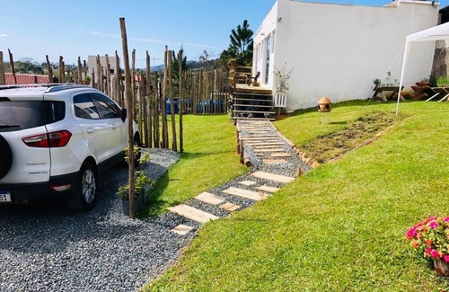 Nossa Senhora de Fatima Apartment | Mini Loft, Aconchegante em Penha-sc, com Estacionamento, Jardim e Churrasqueira