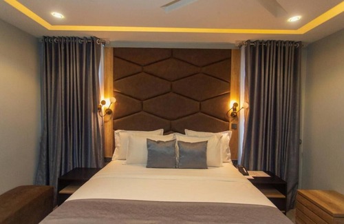 Gwarinpa Estate Hotel | Brain B Hotel and Suites
