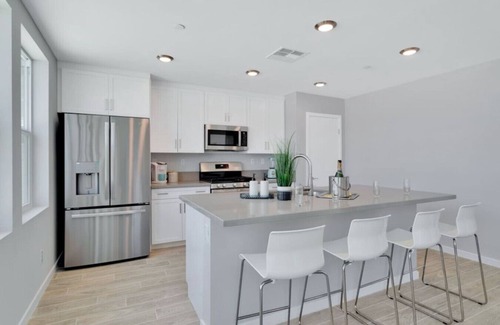 Desert Hot Springs House | Bravik`s Escape 12633 Sylvanus Dr DHS