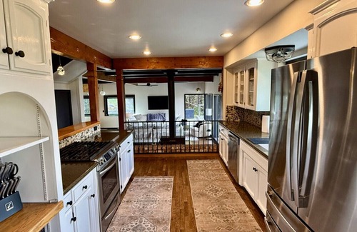 Nevada City House | Breathtaking View & Hot Tub Nevada City