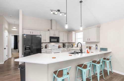 Navarre House | Breeze: Arcade, Pool Table, Near Navarre Beach
