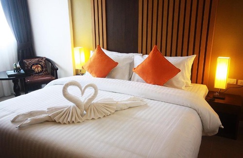 Patong Hotel | Breezotel - SHA Certified