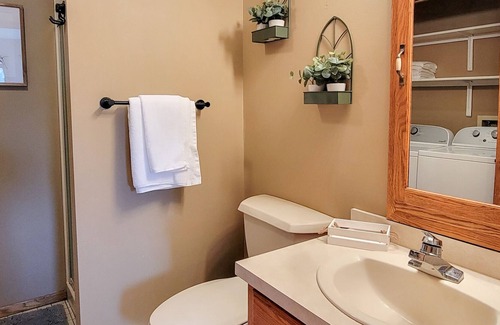 Bemidji Condo | Breezy Hils - Right on Lake Bemidji family size (two condos) 10 mins to downtown