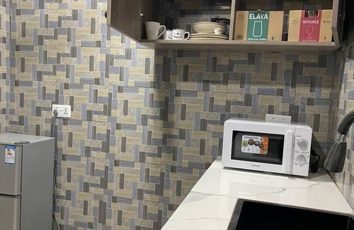 Nungua Apartment | Breezy Mountain View