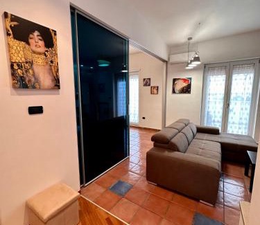 Brindisi Apartment | Brendon Suite