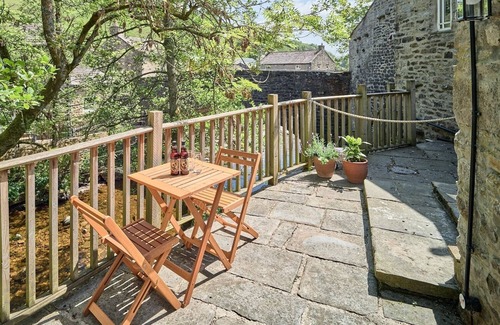 Langthwaite Cottage | Bridge End is an enchanting haven for up to three guests, set in the picturesque village of Langthwa