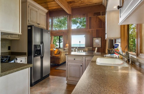 Smithville Cabin | Bridge View Center Hill Lake