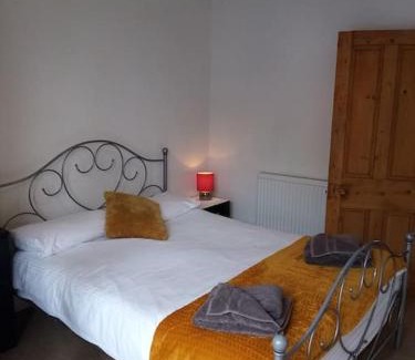 Aberystwyth House | Bridge View Victorian Townhouse Central Aberystwyth Sleeps 6
