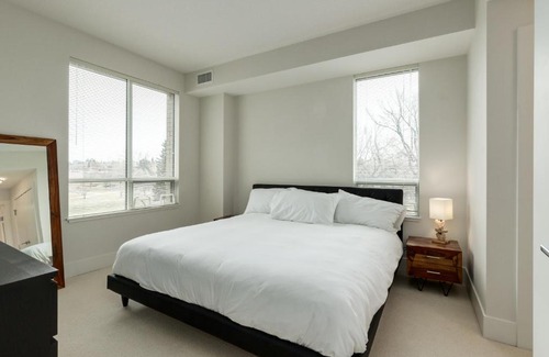 Bridgeland Apartment | Bridgeland Crossing by Corporate Stays