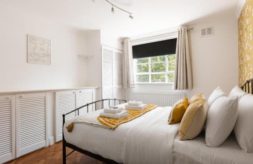 St. Pancras Apartment | Bright 1BR Bloomsbury Flat by King's Cross