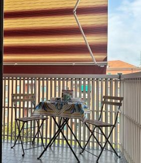 Lorenteggio Apartment | Bright Apartment Segneri M4