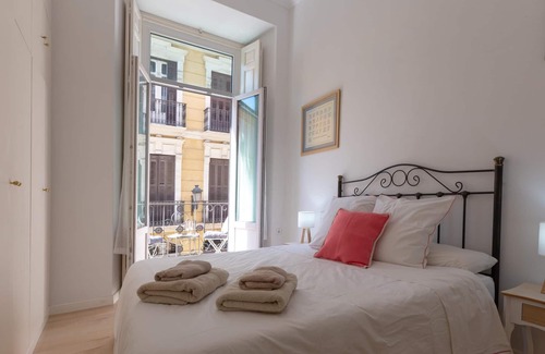 Centro Apartment | Bright apartment with views of the Cathedral