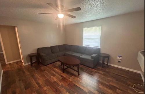 Lawton Apartment | Bright & Cozy 1BR Apartment by Fort Sill