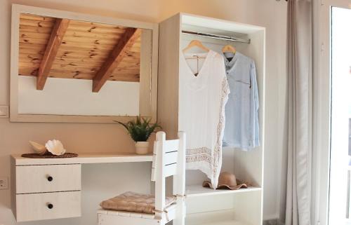 Alikanas Apartment | Bright Loft at Regina Apartments