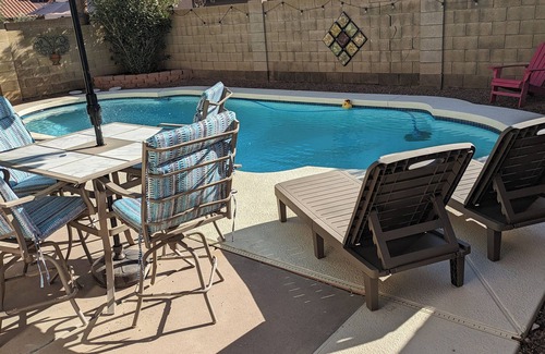 Ahwatukee Foothills House | Bright Modern Ahwatukee Loft type Home, Pet friendly ,Walk to All