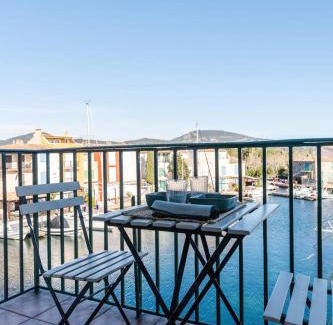 Port Grimaud Apartment | Bright nest with balcony and view on the port