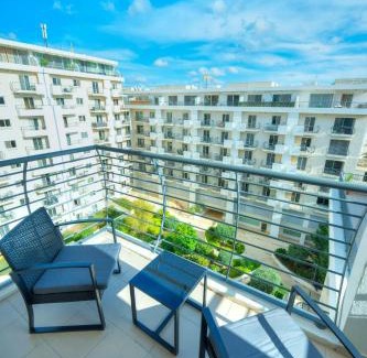Gzira Apartment | Bright & spacious 3 bedroom, shared garden JELL1-1
