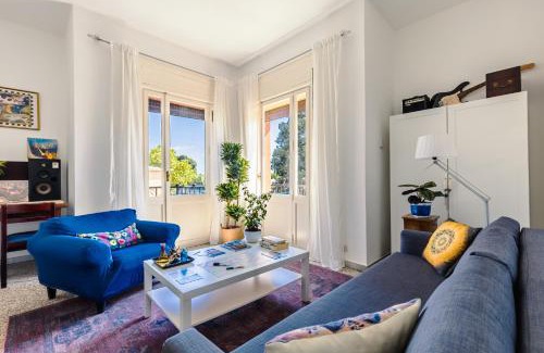 Quartiere XIII Aurelio Apartment | Bright Vatican Suite with Garden View Balcony and Full Kitchen