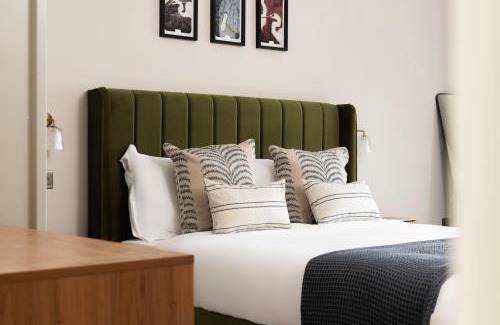 Holcombe House | Brockview House - Eco 4 bed