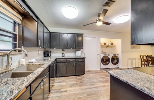 Broken Arrow House | Broken Arrow Home: Family-Friendly Amenities!
