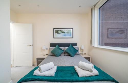 London Borough of Bromley Apartment | Bromley Station