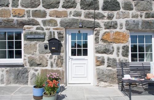 Criccieth House | Brook Cottage