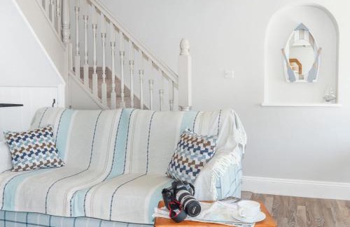 Criccieth House | Brook Cottage