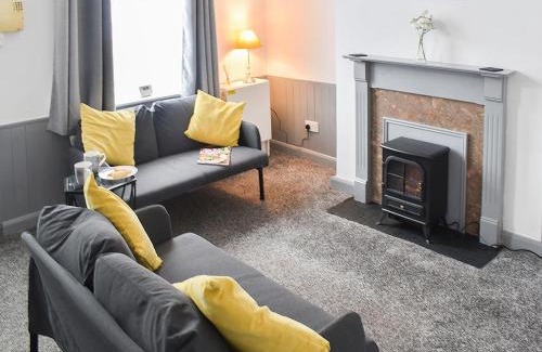 York House | Brookshaw Cottage