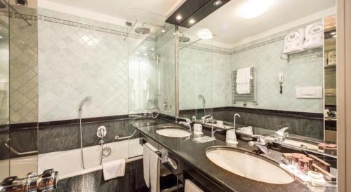 Milan Centre Hotel | Brunelleschi Hotel