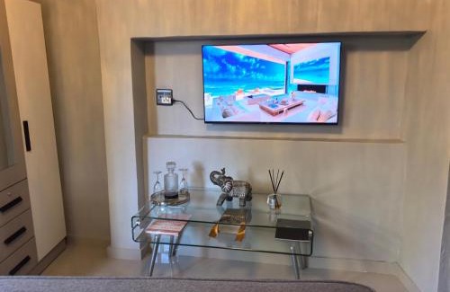 Greater Johannesburg Metropolitan Area Apartment | Bryanston Palms Accommodation