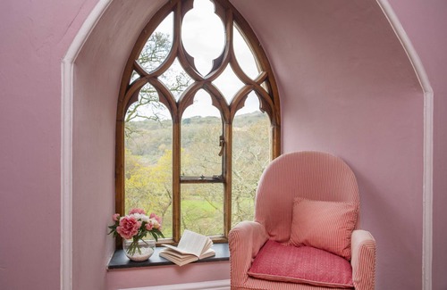 Garndolbenmaen Cottage | Brynkir Tower
