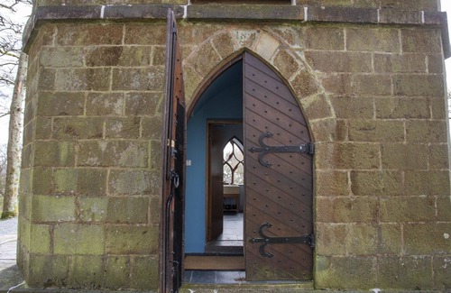Garndolbenmaen Cottage | Brynkir Tower