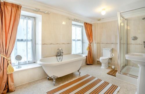 Felinfach House | Brynog Mansion Apartment